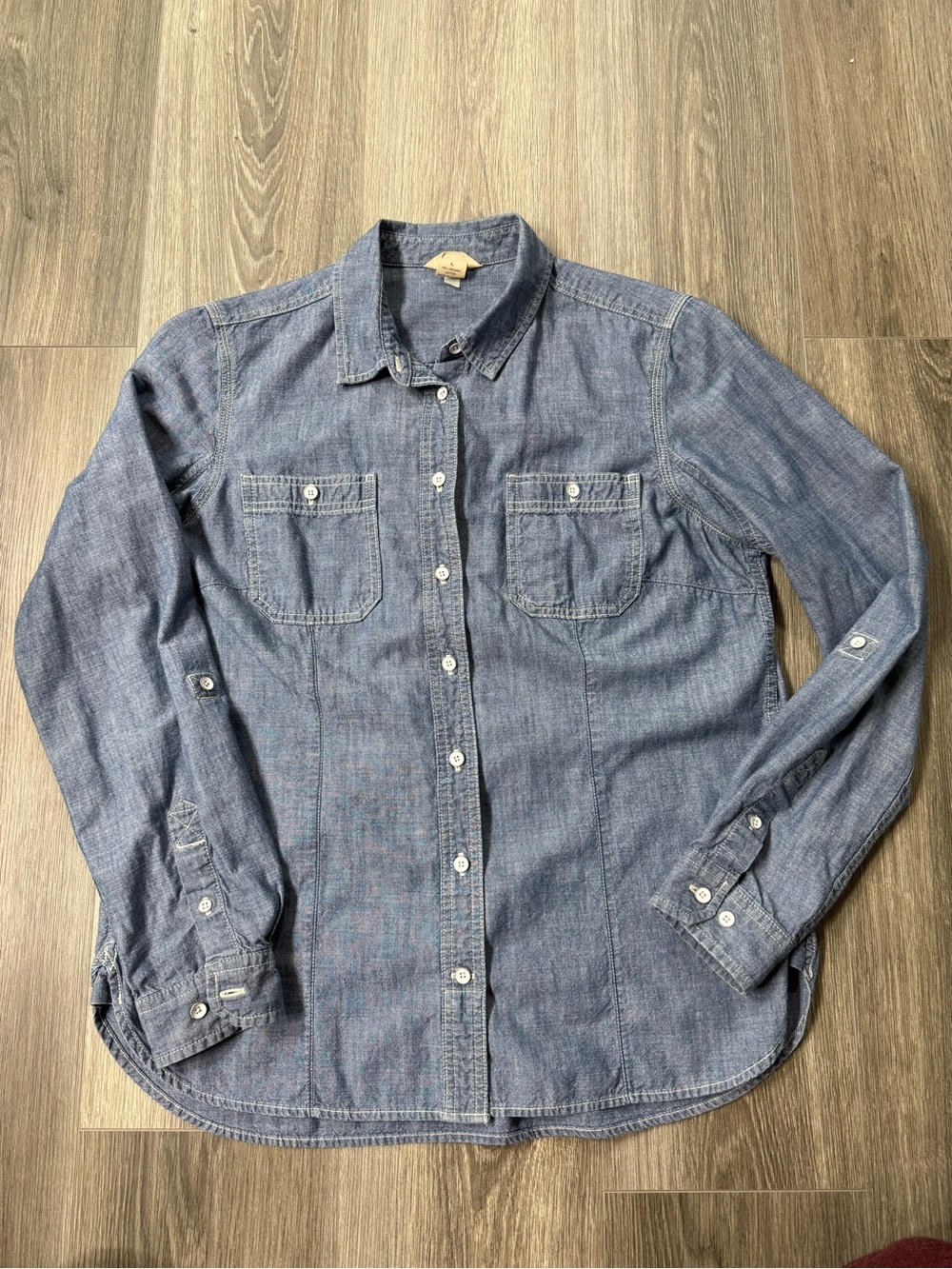Duluth Trading Womens Blue Organic Cotton Chambray Button Down Shirt Large
